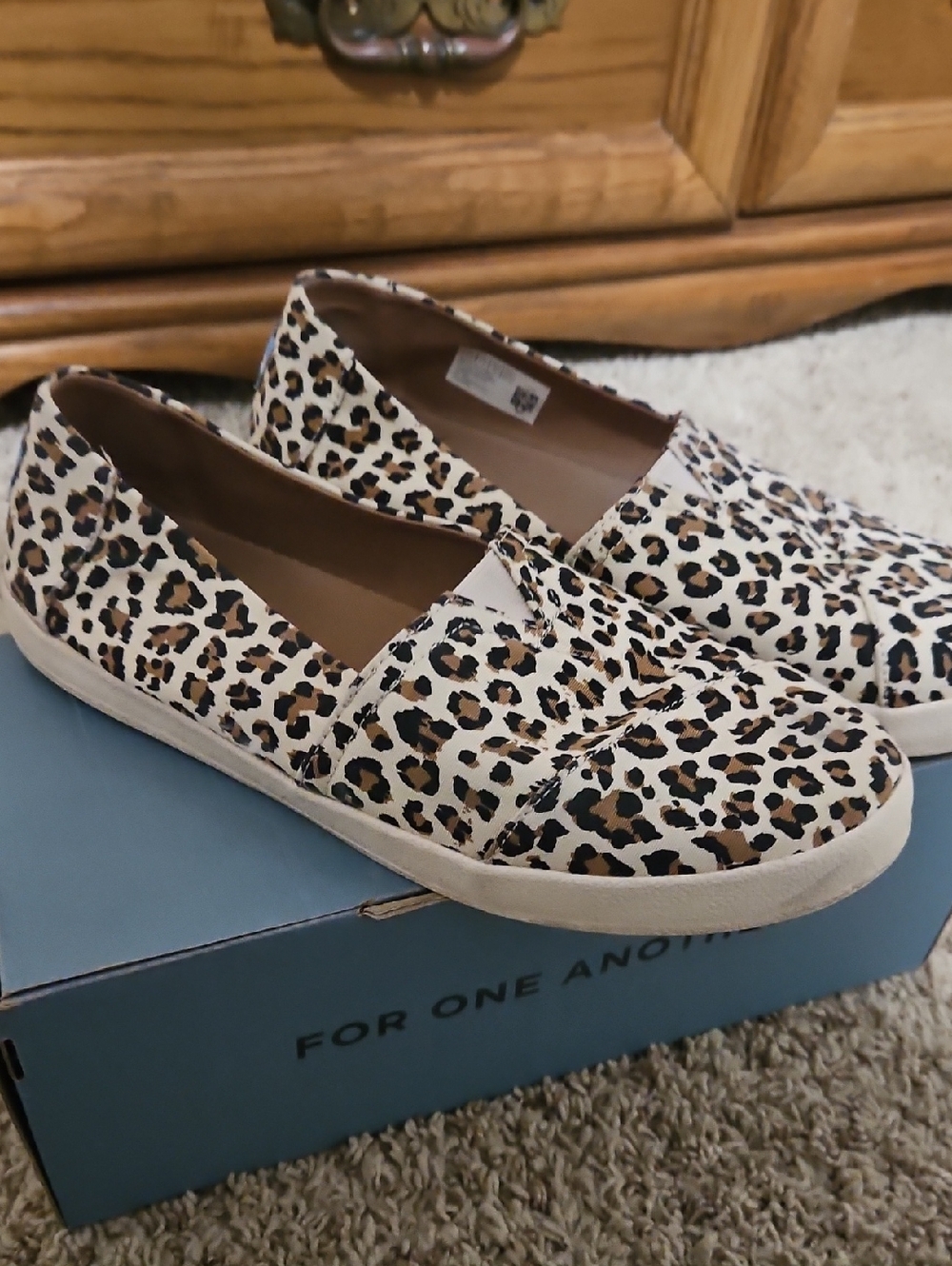 Leopard Print Slip-On Women’s Casual Sneakers - Beige/Black